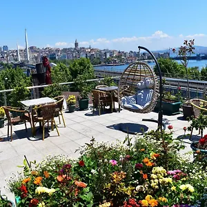 Roof Halic فندق