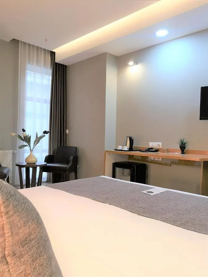 Grand Park Hotel Istanbul City Center Bed And Breakfast